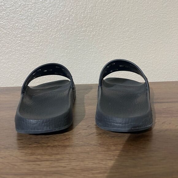 Sold  - Picture 4 of 11